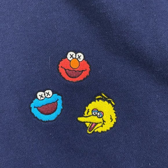 NEW Uniqlo x KAWS Sesame Street Hoodie Women's Large Cotton Hooded Sweatshirt - Picture 3 of 10
